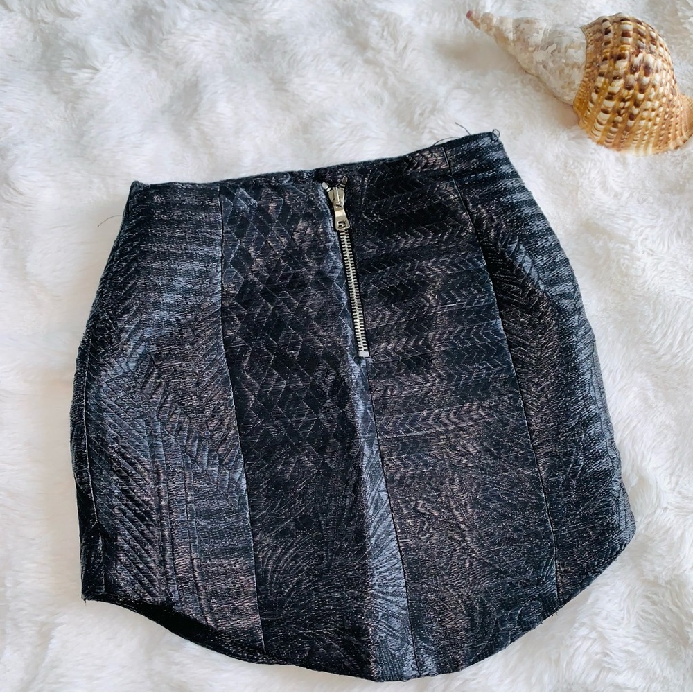 Elegant Black Textured Skirt